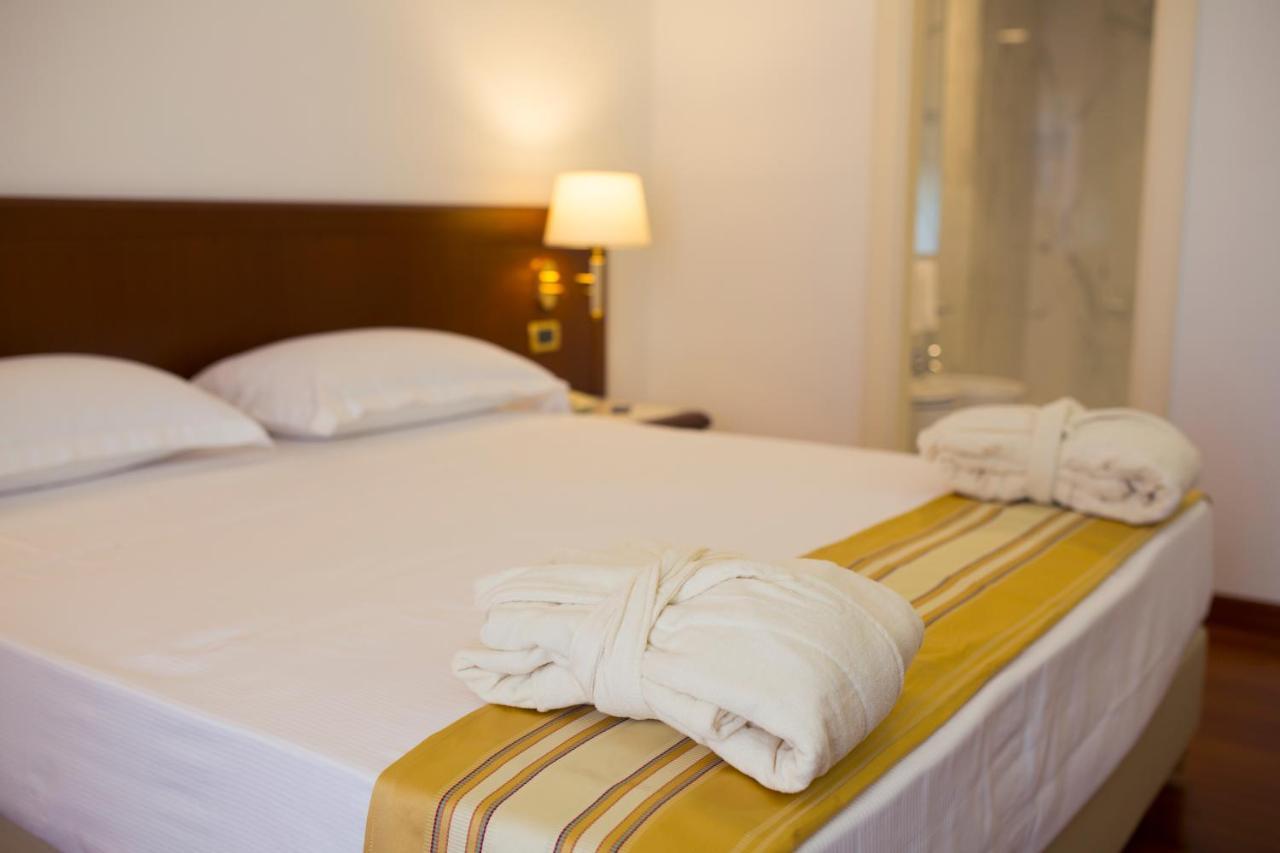 Hotel Europa Rende Esterno foto