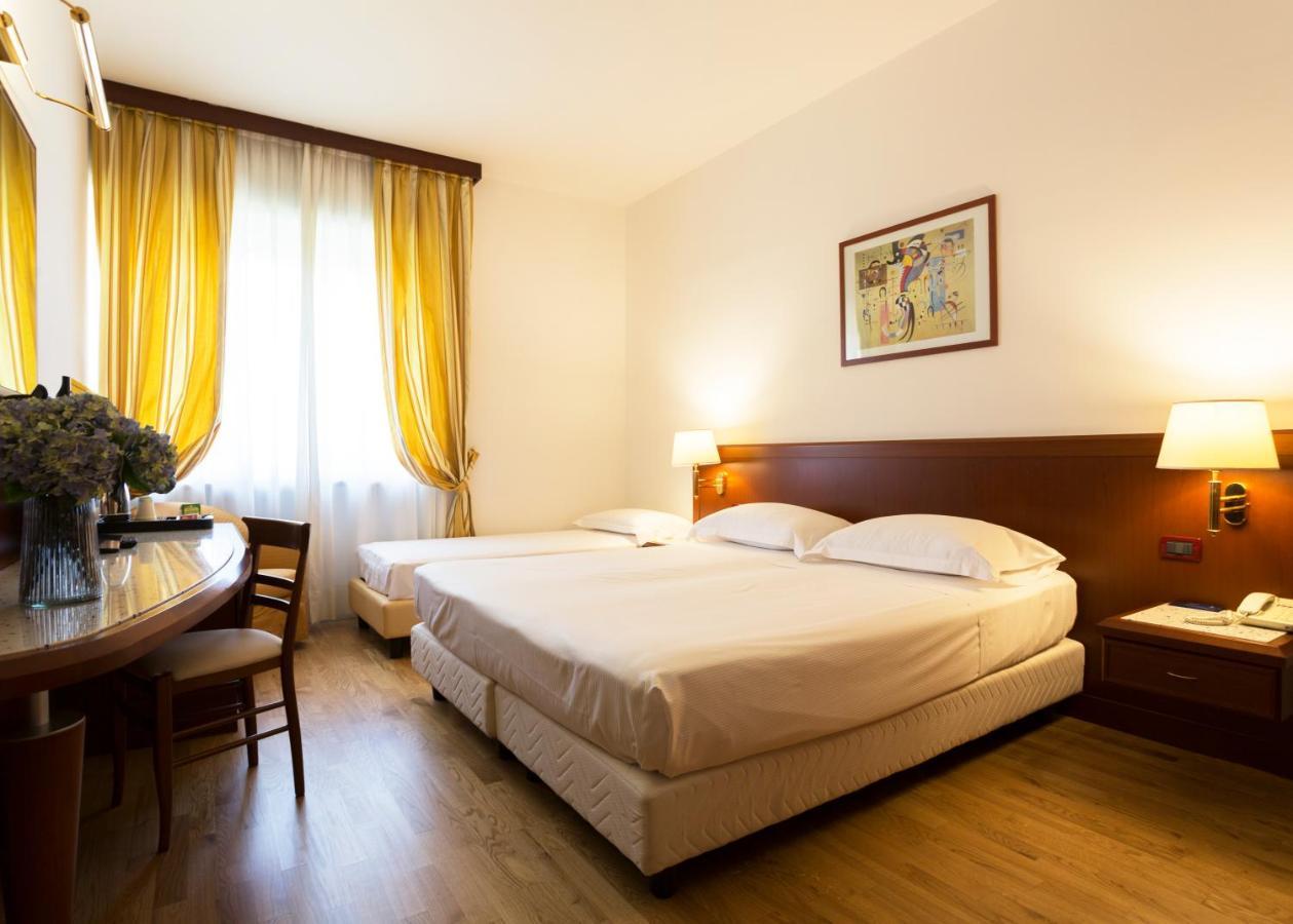 Hotel Europa Rende Esterno foto