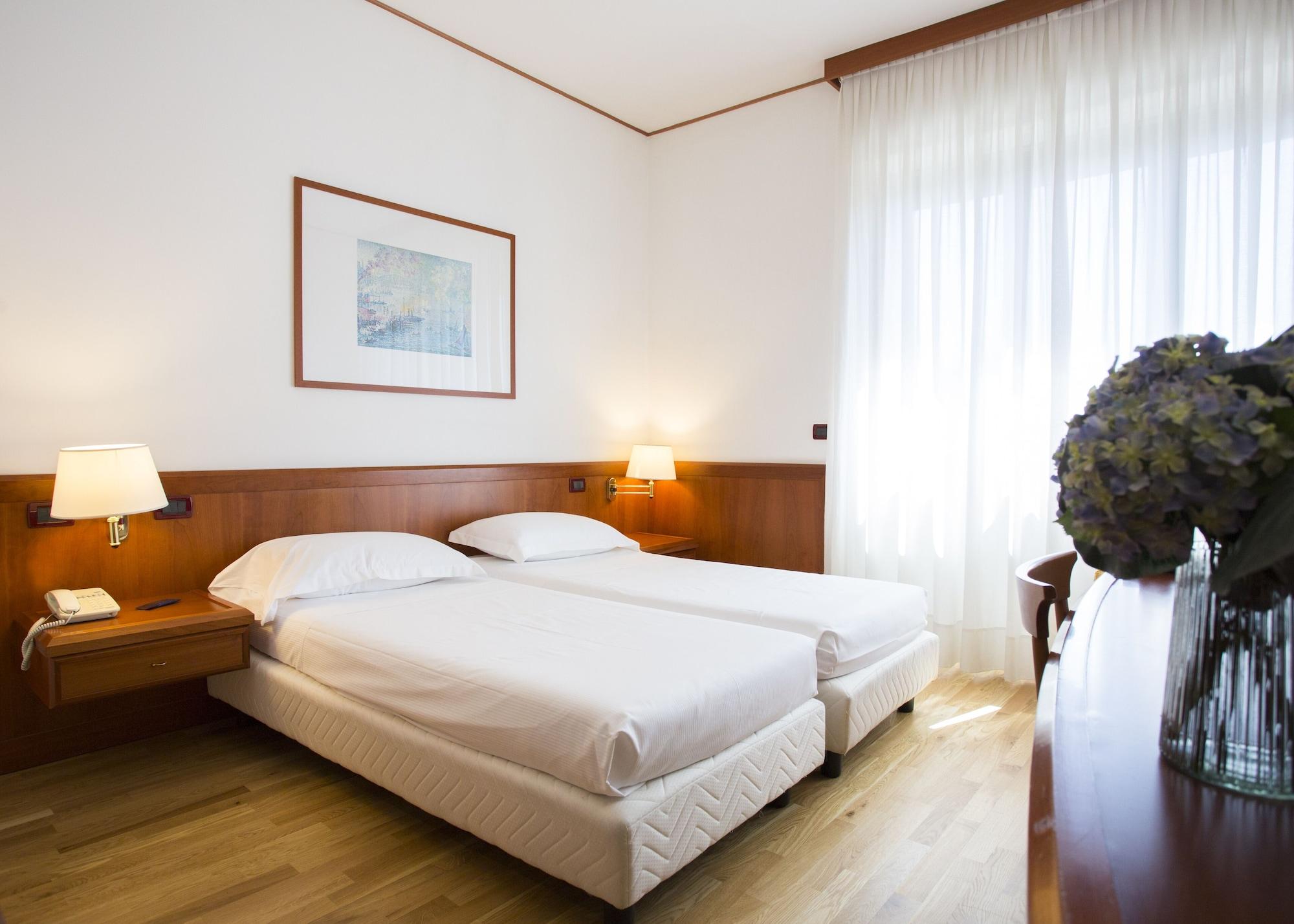 Hotel Europa Rende Esterno foto