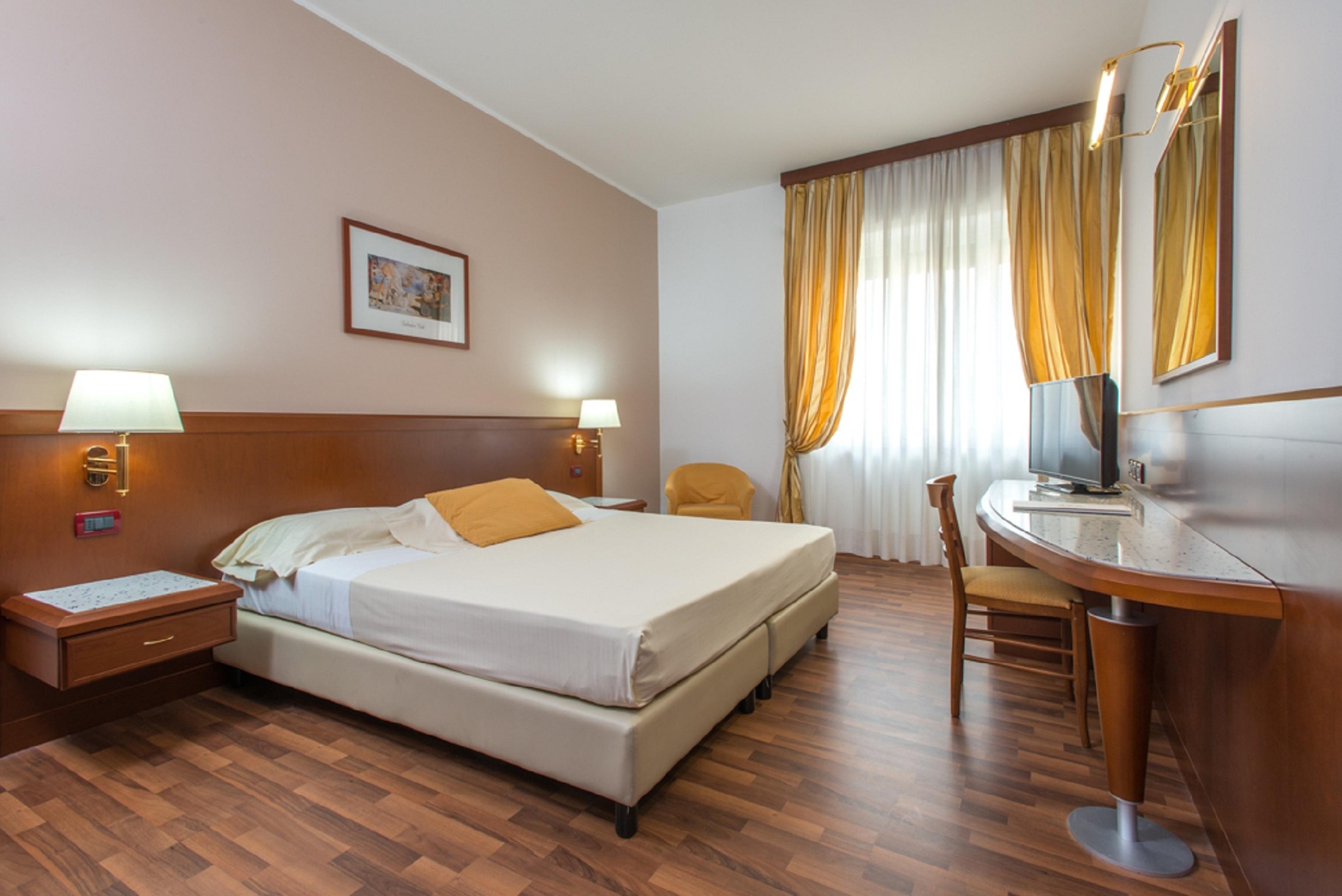 Hotel Europa Rende Esterno foto