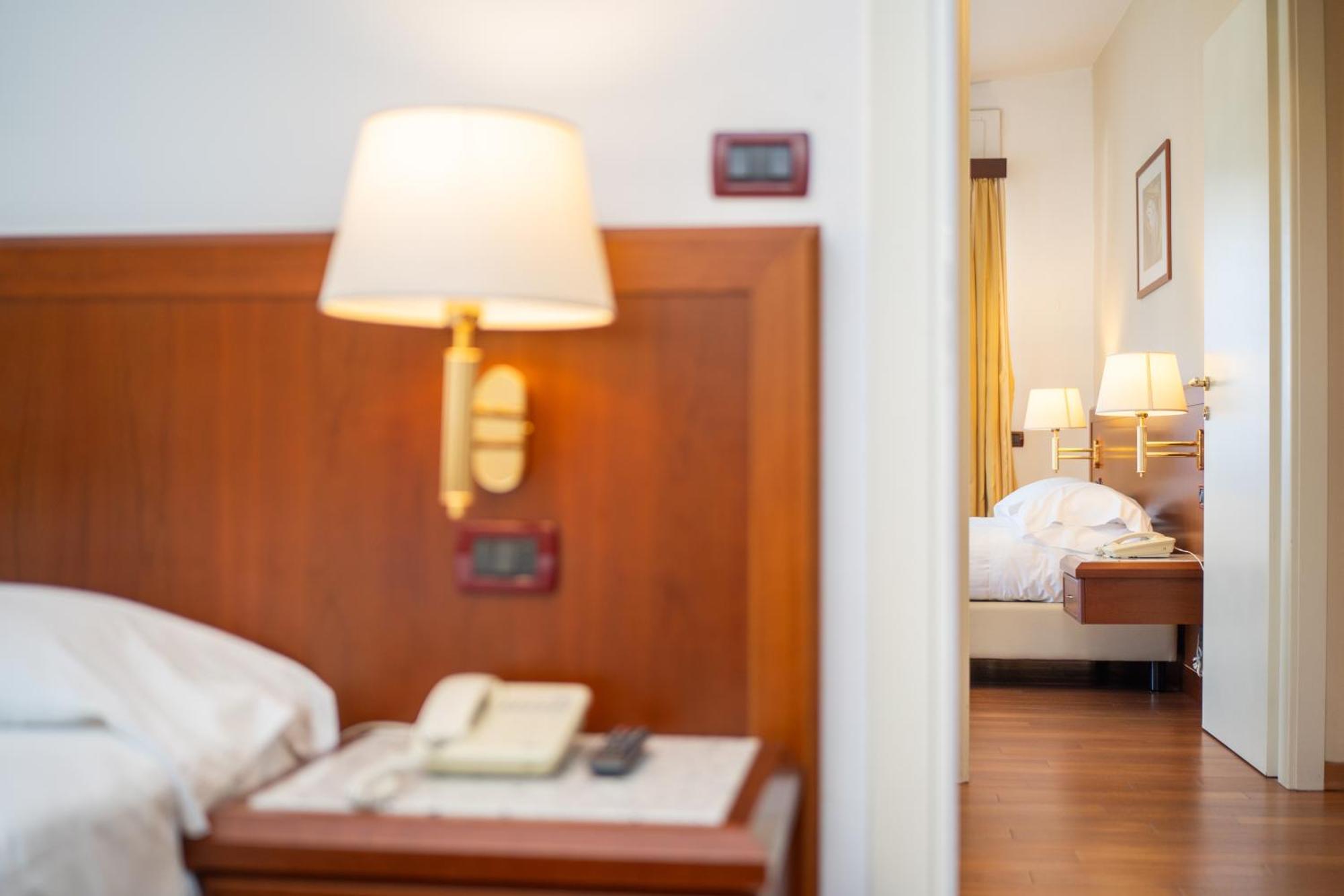 Hotel Europa Rende Esterno foto