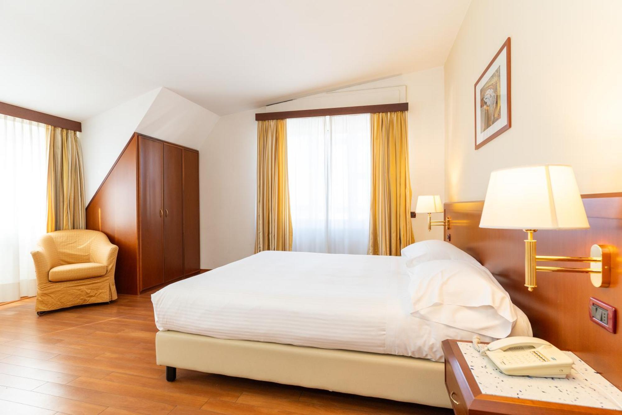 Hotel Europa Rende Esterno foto
