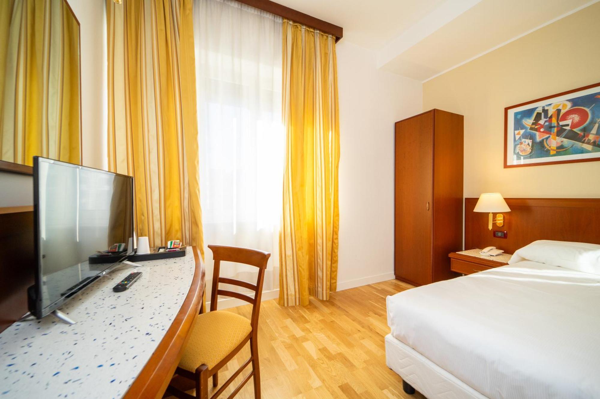 Hotel Europa Rende Esterno foto